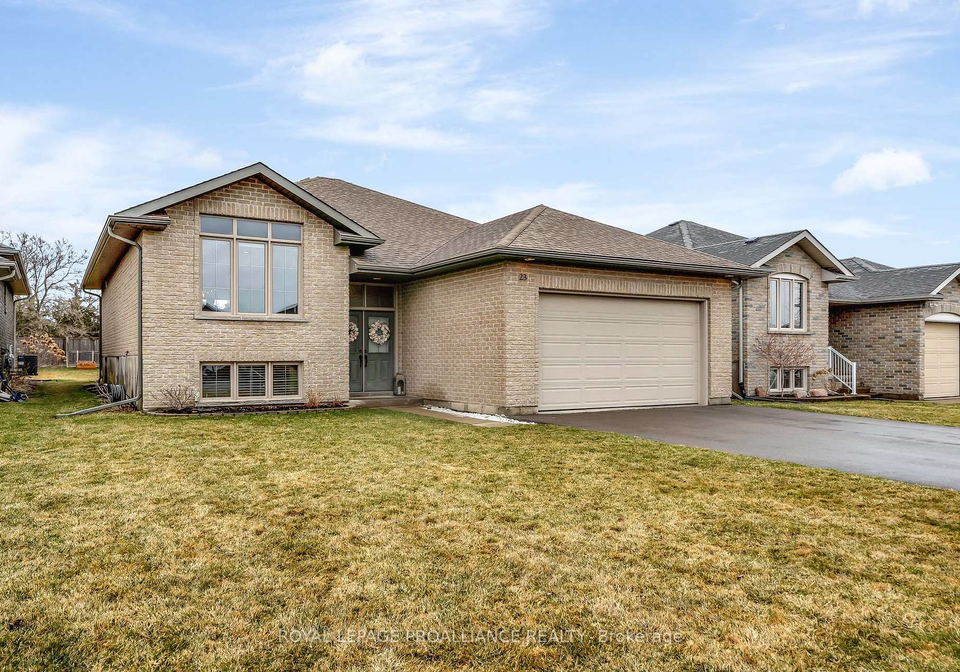 23-freedom-crescent-quinte-west-ontario-x12163098