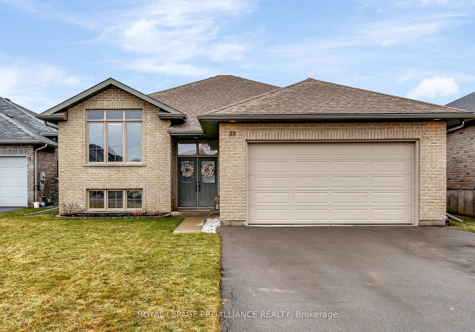 23-freedom-crescent-quinte-west-ontario-x12163098