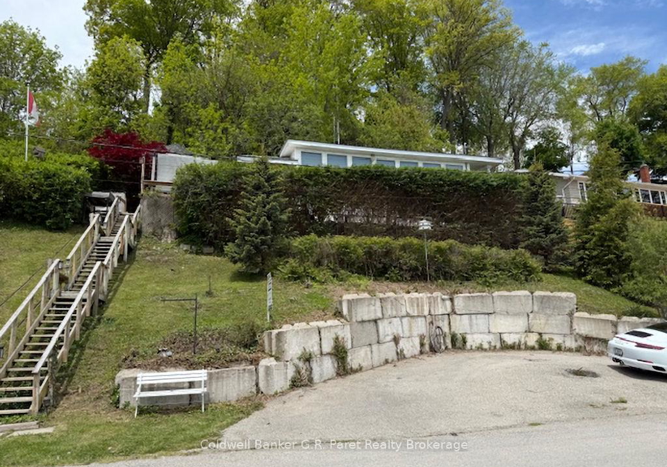 61-bluewater-avenue-norfolk-ontario-x12163159