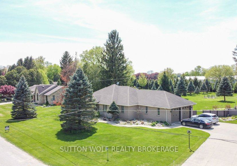 10-evergreen-court-adelaide-metcalfe-ontario-x12163343