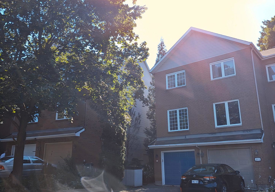 210-provender-avenue-ottawa-ontario-x12163475