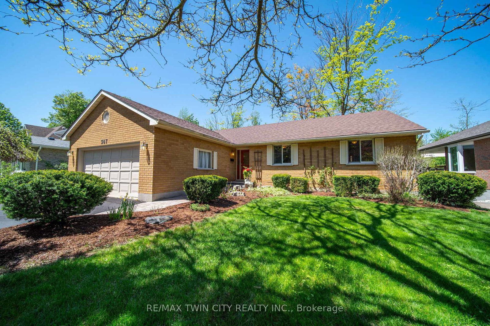 367-northlake-drive-e-waterloo-ontario-x12163529