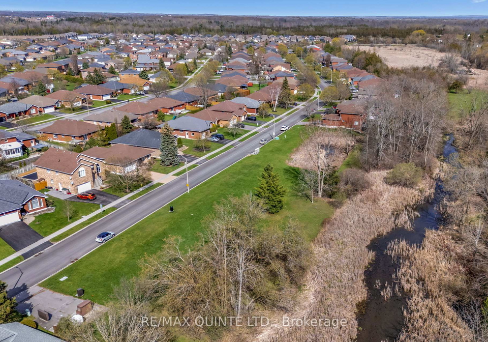 20-oak-ridge-boulevard-belleville-ontario-x12163689