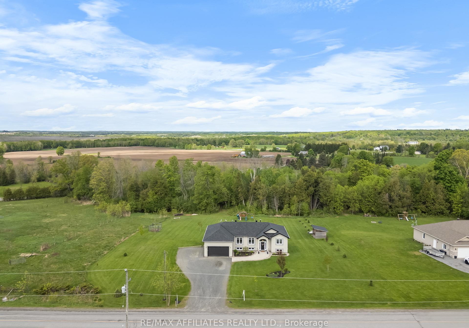 139-upper-perth-road-lanark-highlands-ontario-x12163695