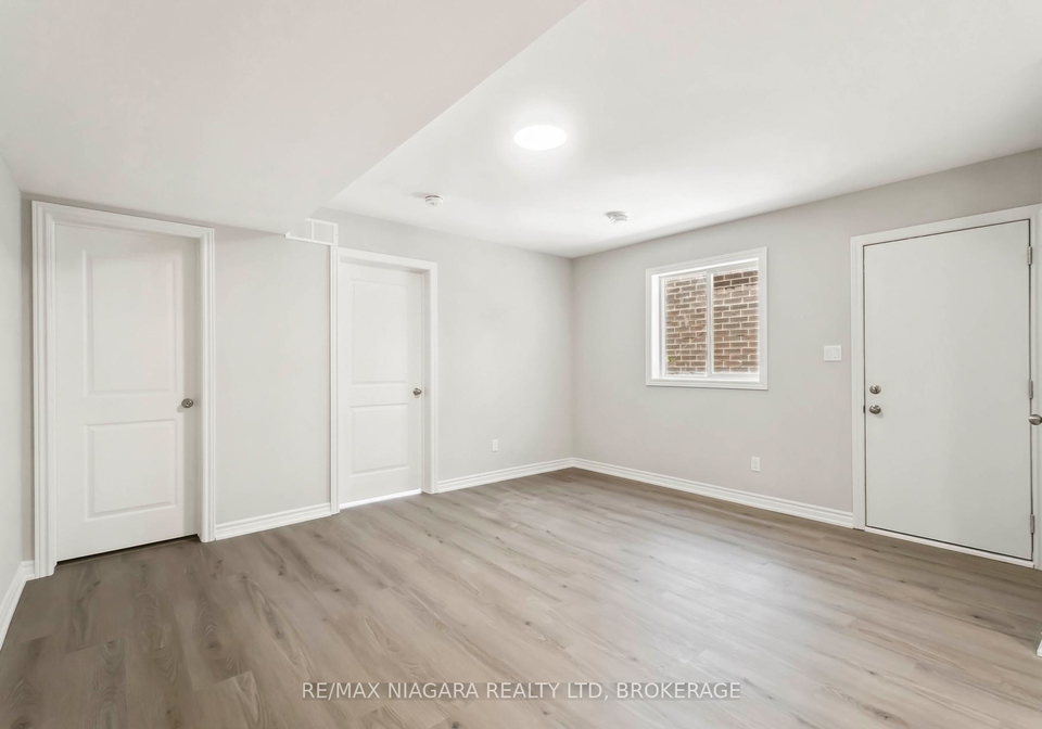 31-superior-street-welland-ontario-x12164080
