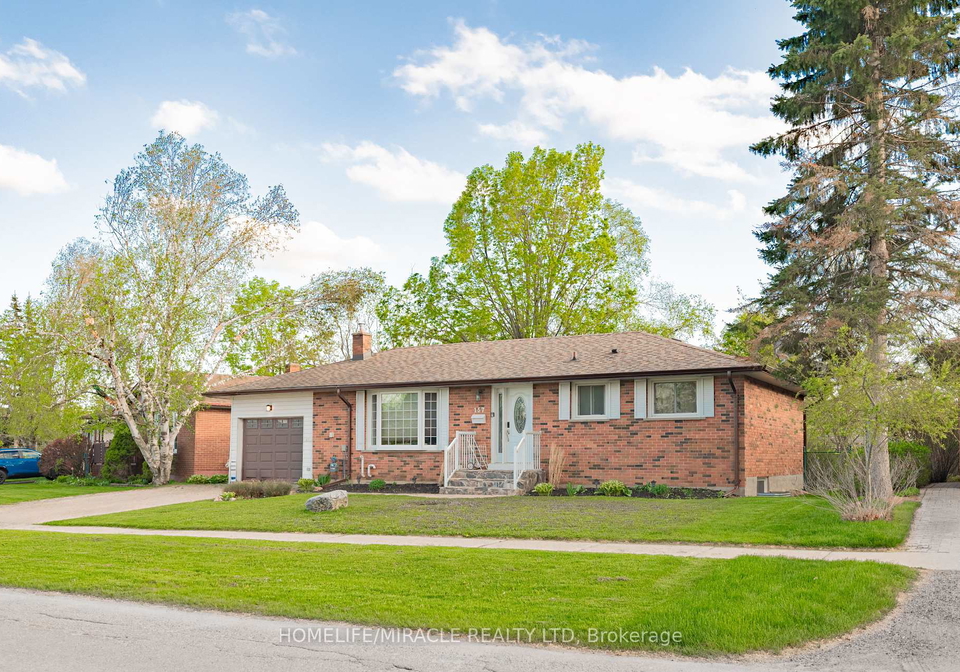 157-adelaide-street-n-kawartha-lakes-ontario-x12164170
