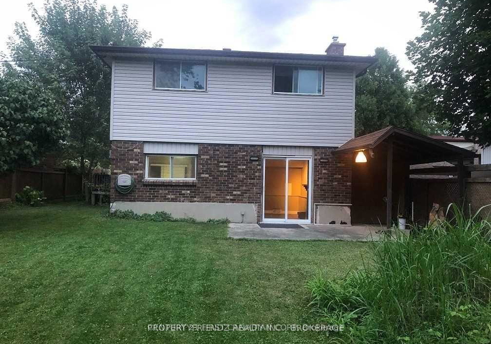 747-dunelm-lane-london-south-ontario-x12164541