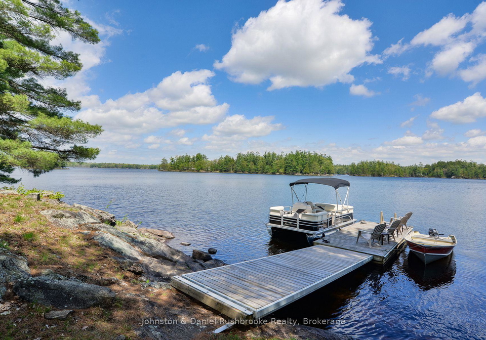 3-island-2ml-gravenhurst-ontario-x12164679