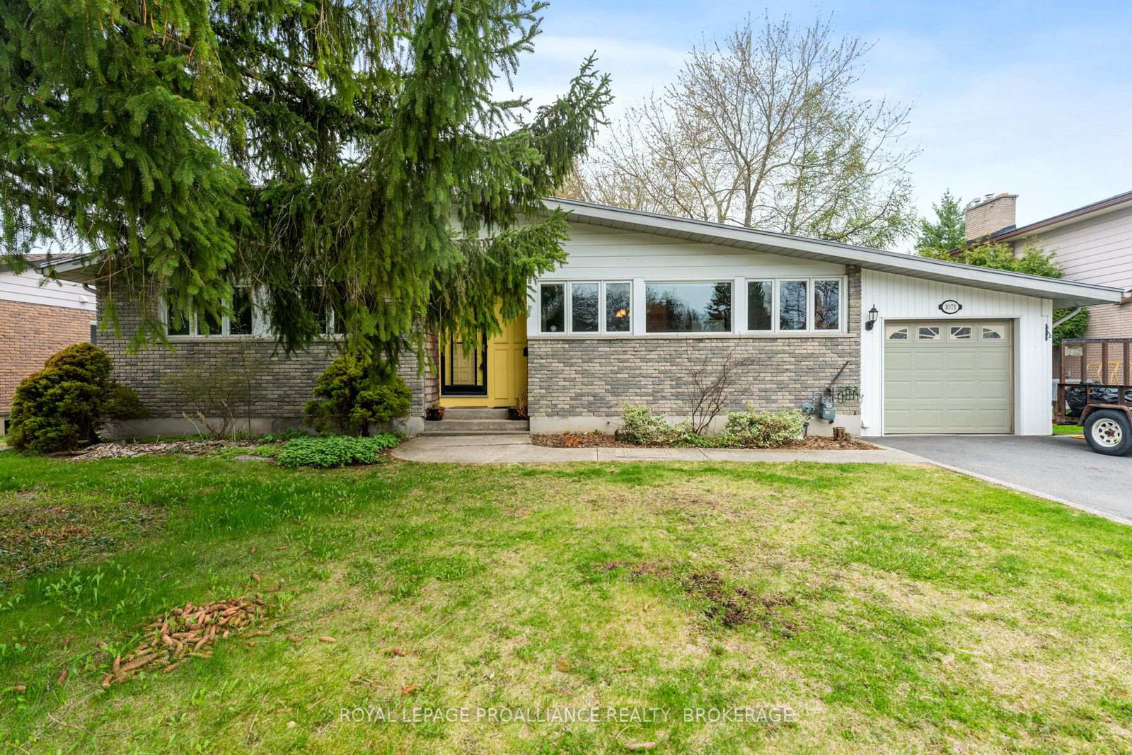1071-lincoln-drive-kingston-ontario-x12165341