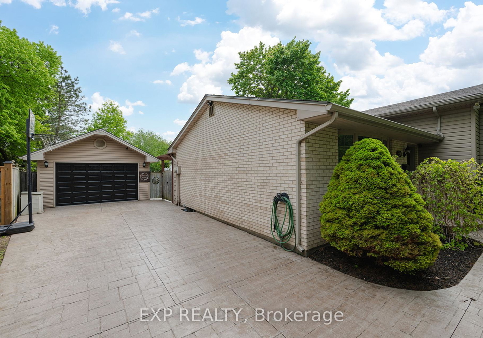 691-algoma-avenue-london-north-ontario-x12165371