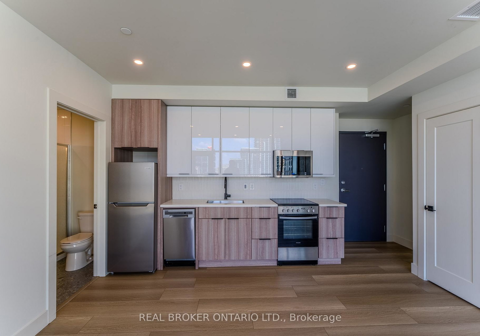 24-augusta-street-hamilton-ontario-x12165397
