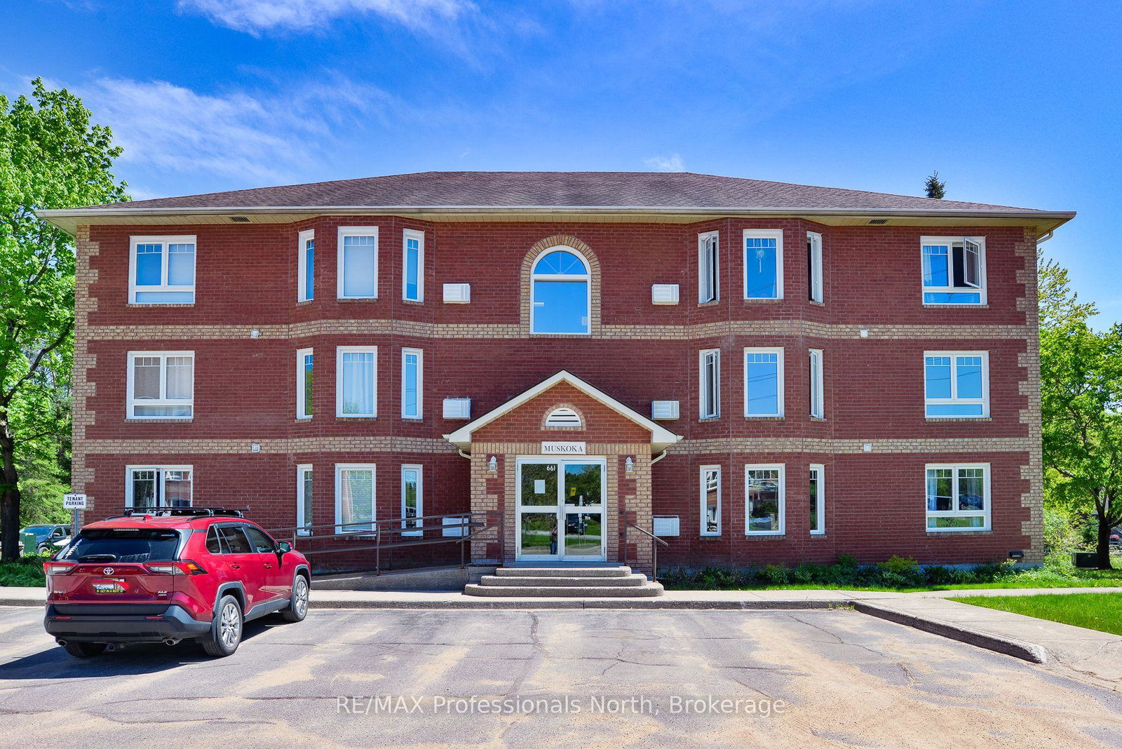 661-cedar-lane-bracebridge-ontario-x12165431
