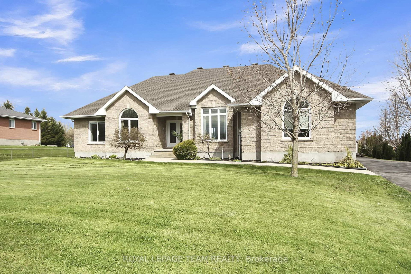 2127-trailwood-drive-ottawa-ontario-x12165521