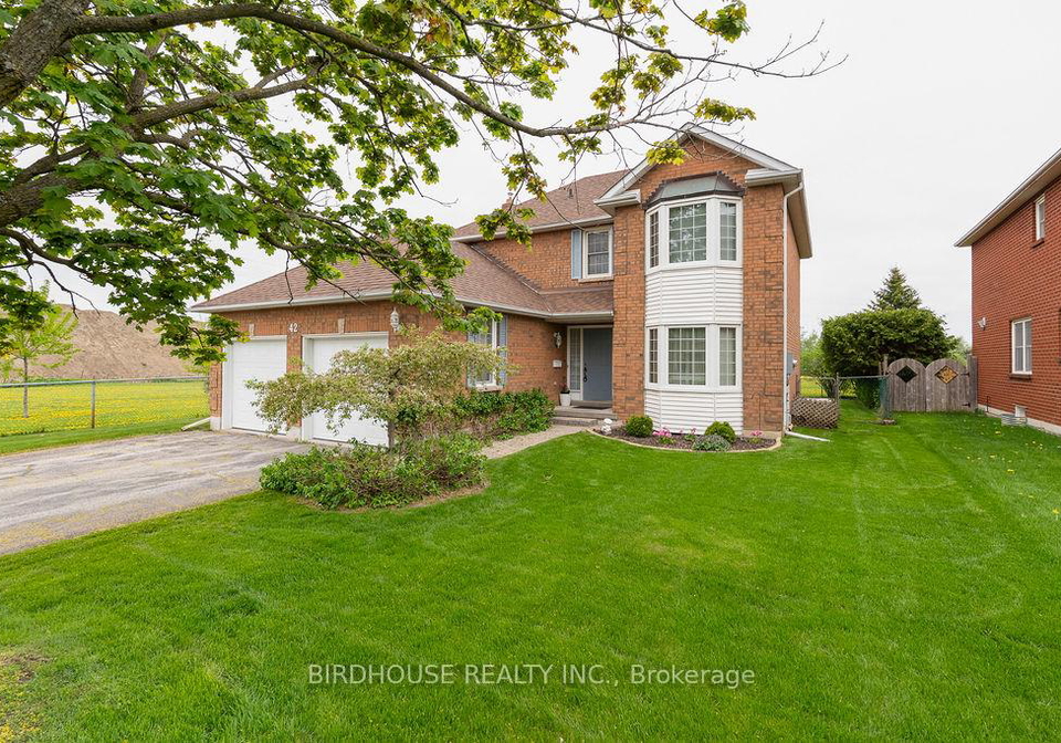 42-walker-street-kawartha-lakes-ontario-x12165948