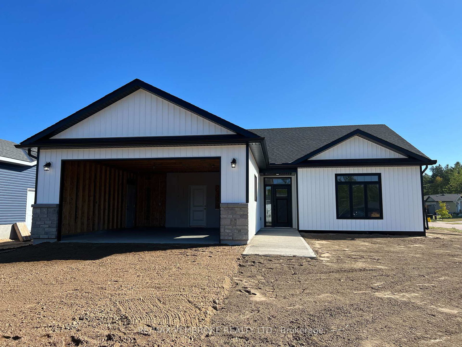 4-durant-street-petawawa-ontario-x12166007