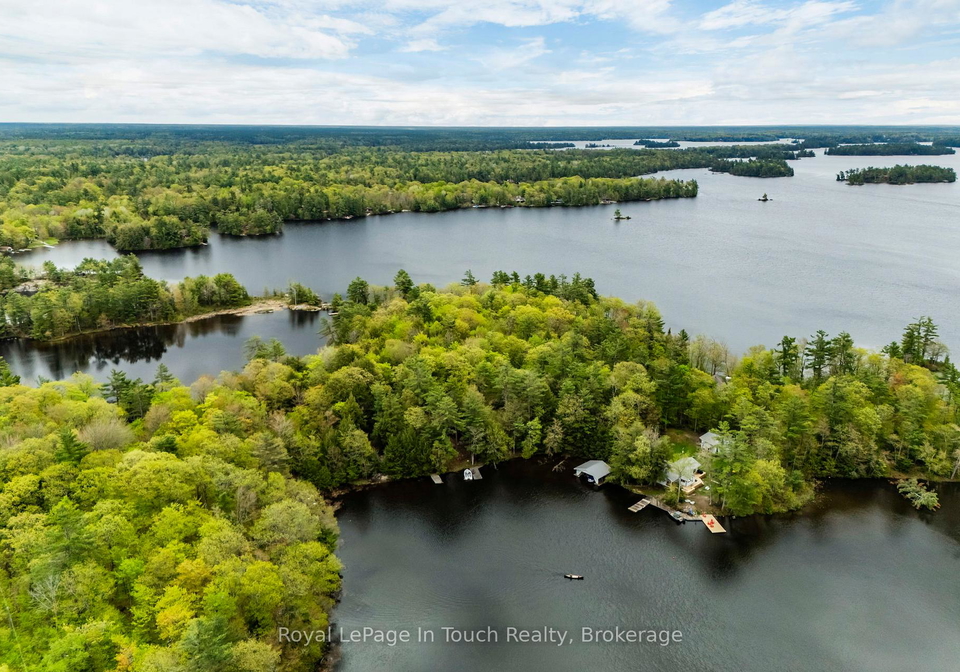 1470-is-90-island-georgian-bay-ontario-x12166096