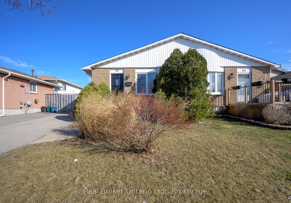 82-lampman-crescent-thorold-ontario-x12166476