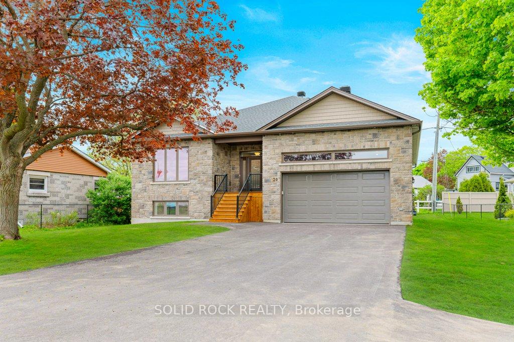 30-lakeview-drive-south-dundas-ontario-x12166485