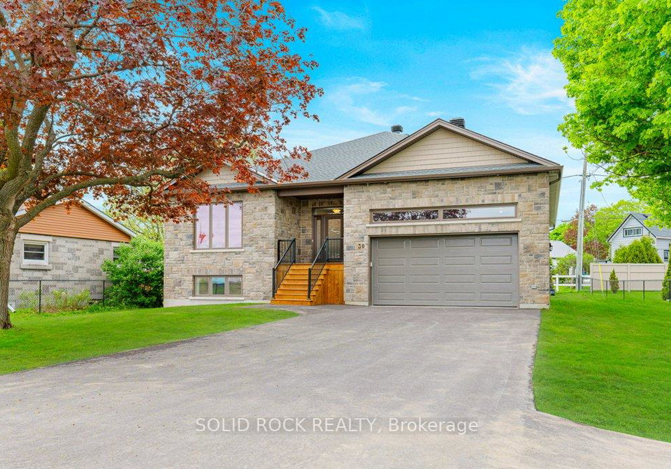 30-lakeview-drive-south-dundas-ontario-x12166485