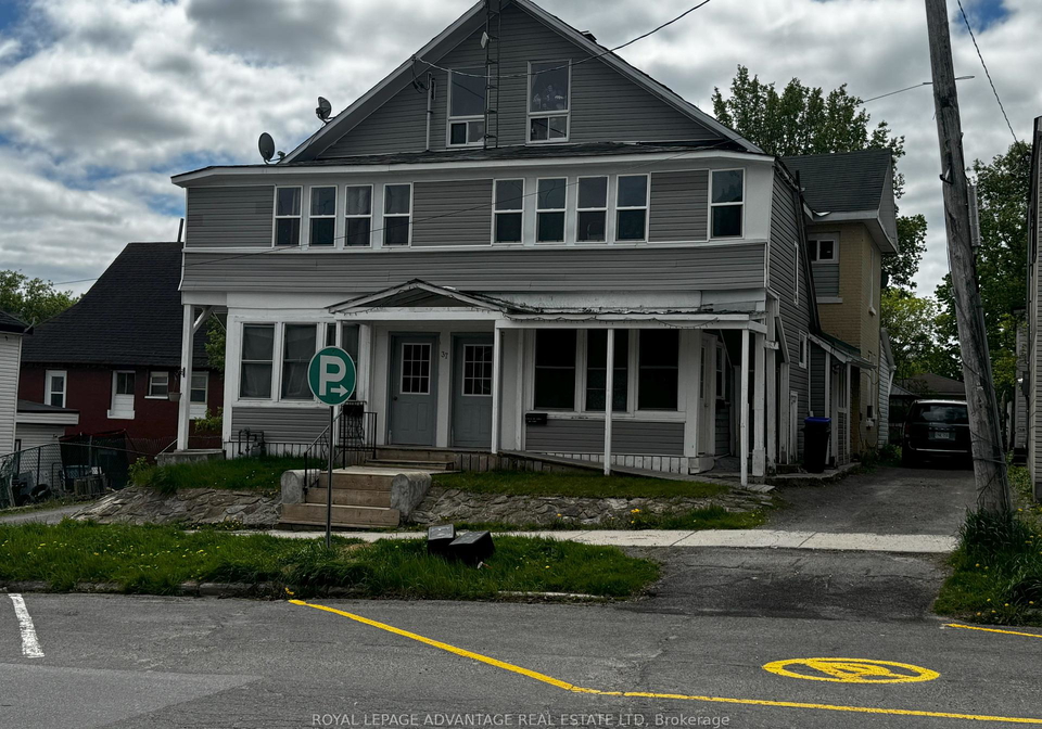 37-main-street-w-smiths-falls-ontario-x12166932