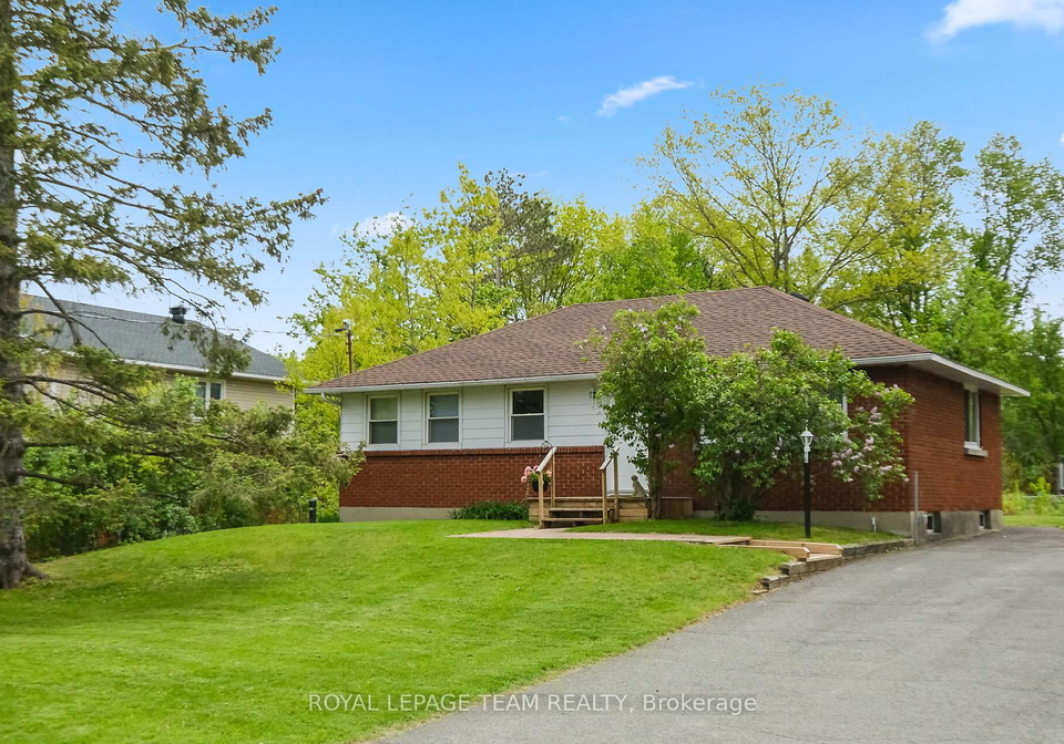 16-sandy-avenue-ottawa-ontario-x12167107