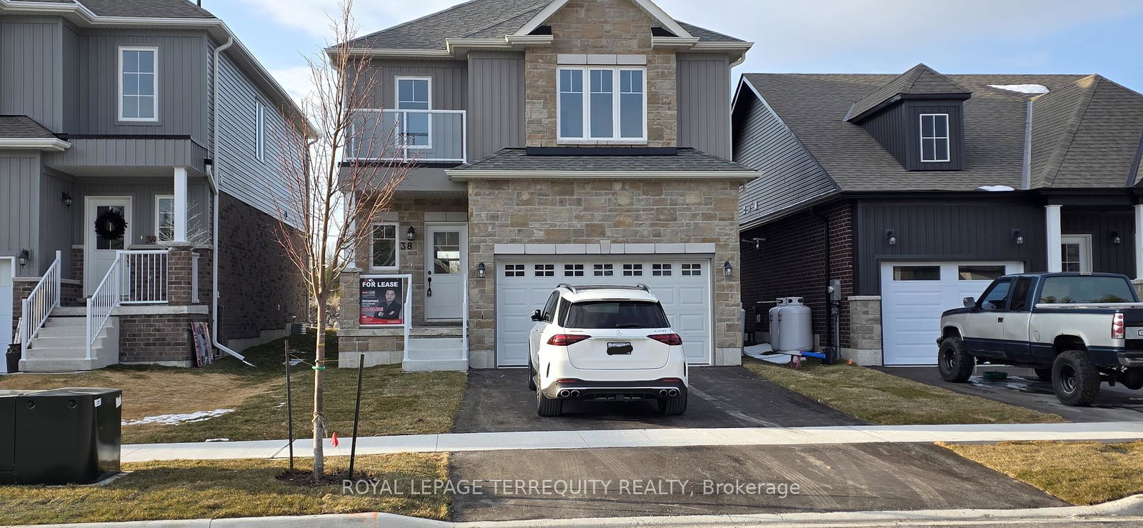 38-hillcroft-way-kawartha-lakes-ontario-x12167141