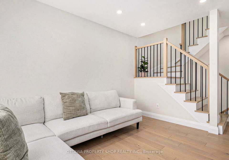 7-kimberwick-crescent-ottawa-ontario-x12167167