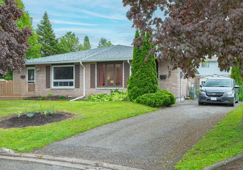 15-lloyd-place-kawartha-lakes-ontario-x12167275