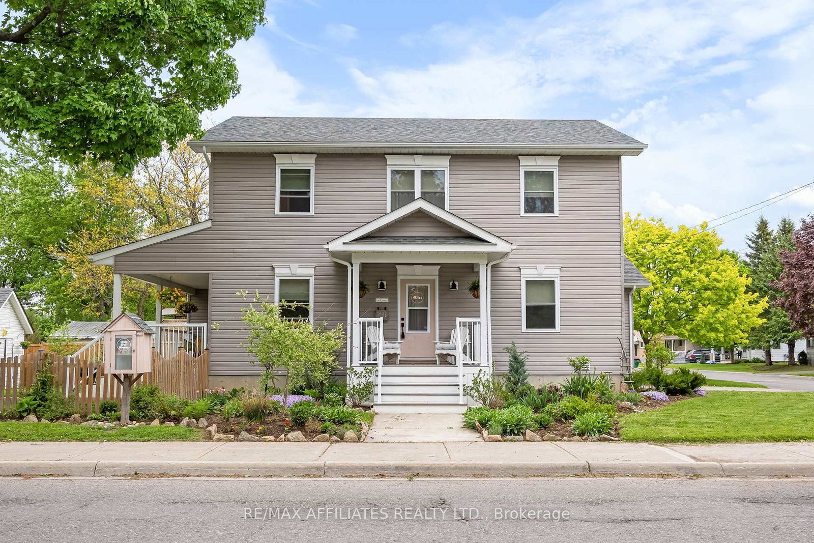 111-drummond-street-e-perth-ontario-x12167539
