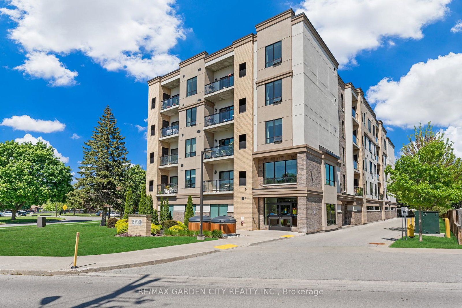 16-wood-street-st-catharines-ontario-x12167874
