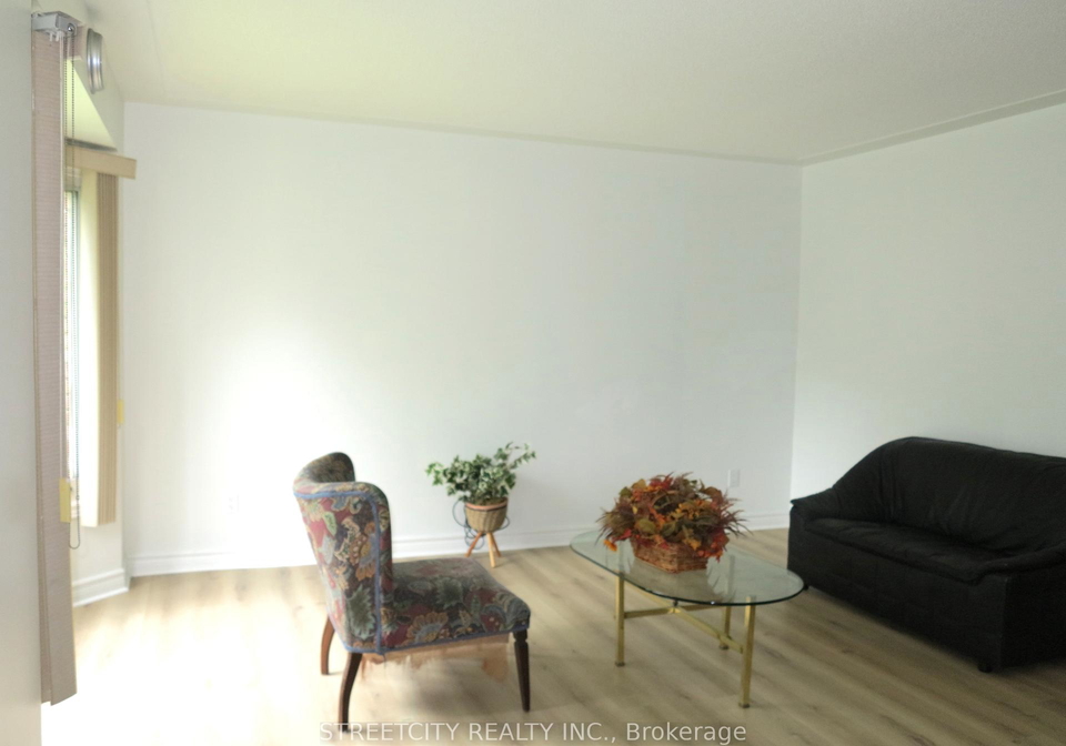 452-castlegrove-boulevard-london-north-ontario-x12168199