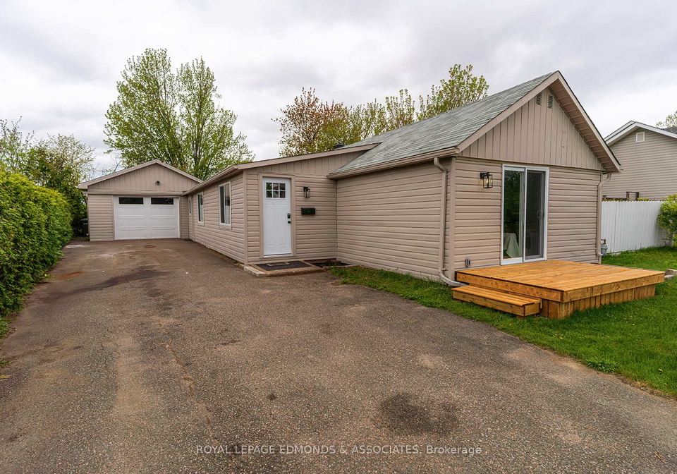3-ethel-street-petawawa-ontario-x12168262