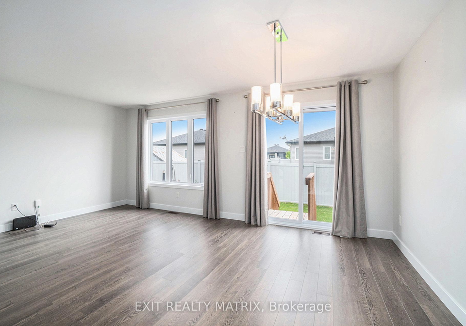 5-flagstone-private-lane-north-stormont-ontario-x12168300
