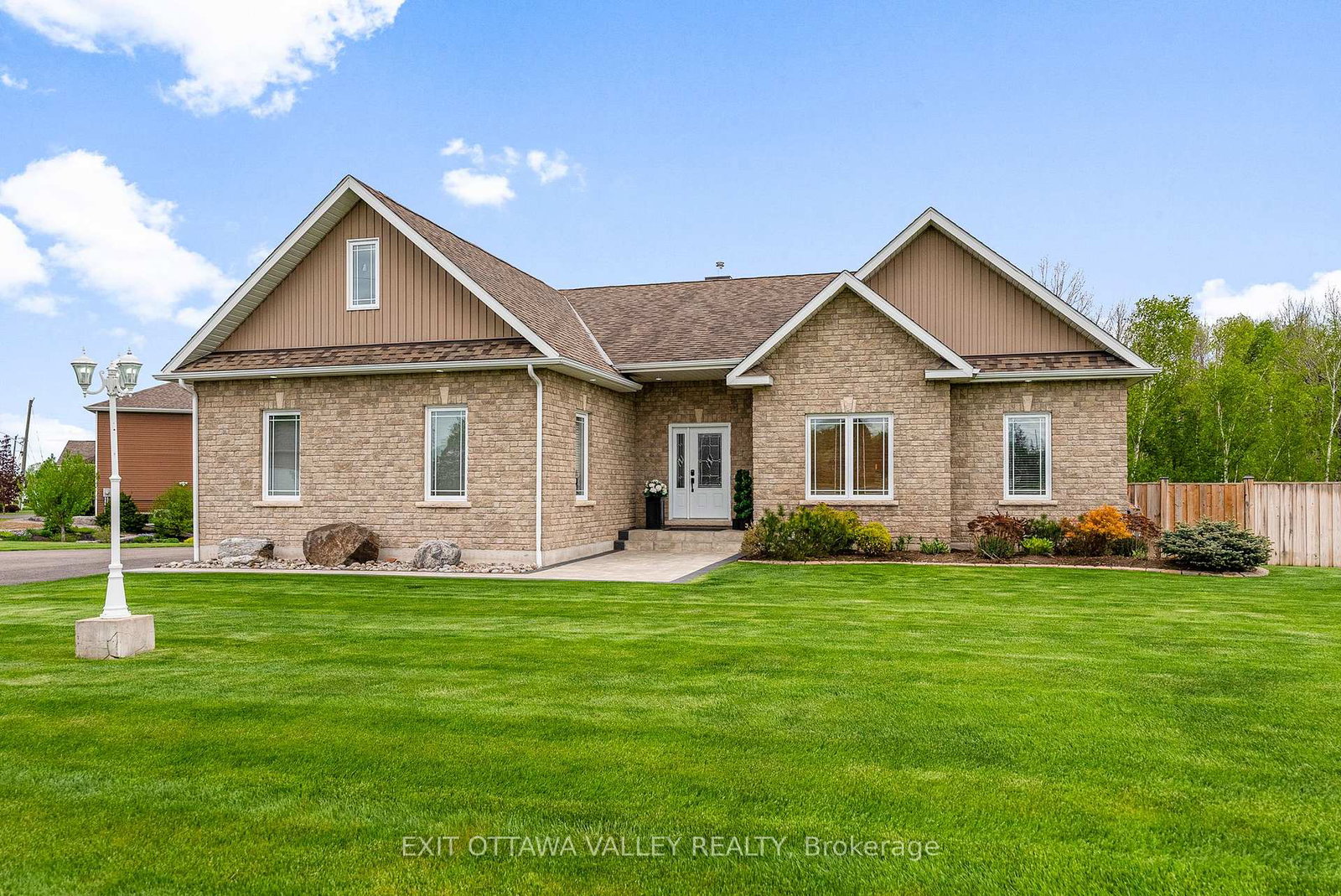 34-lakeridge-trail-whitewater-region-ontario-x12168398