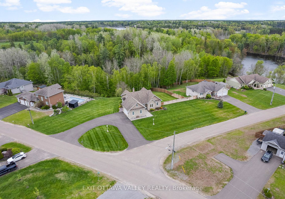 34-lakeridge-trail-whitewater-region-ontario-x12168398