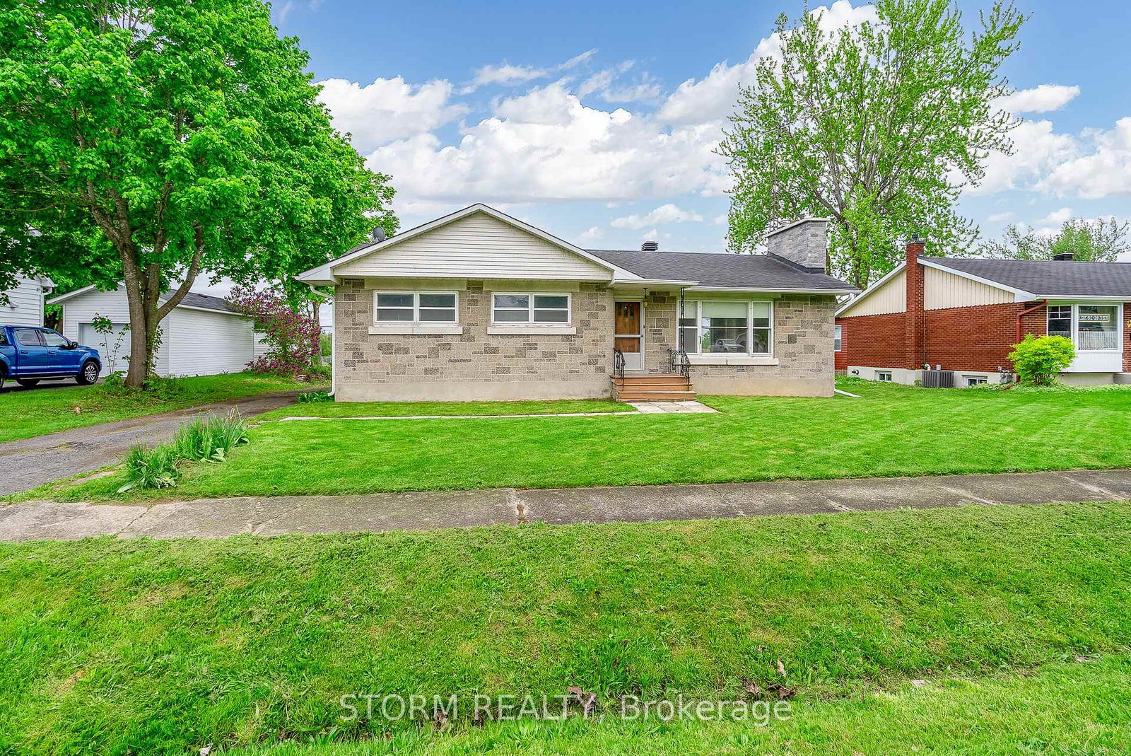 52-st-lawrence-street-south-stormont-ontario-x12168460