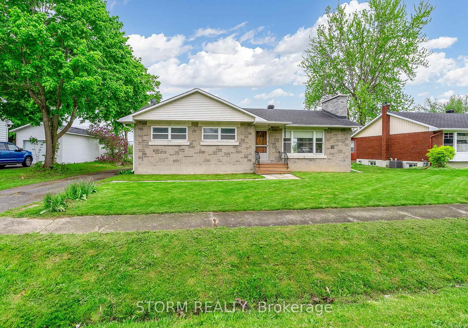 52-st-lawrence-street-south-stormont-ontario-x12168460