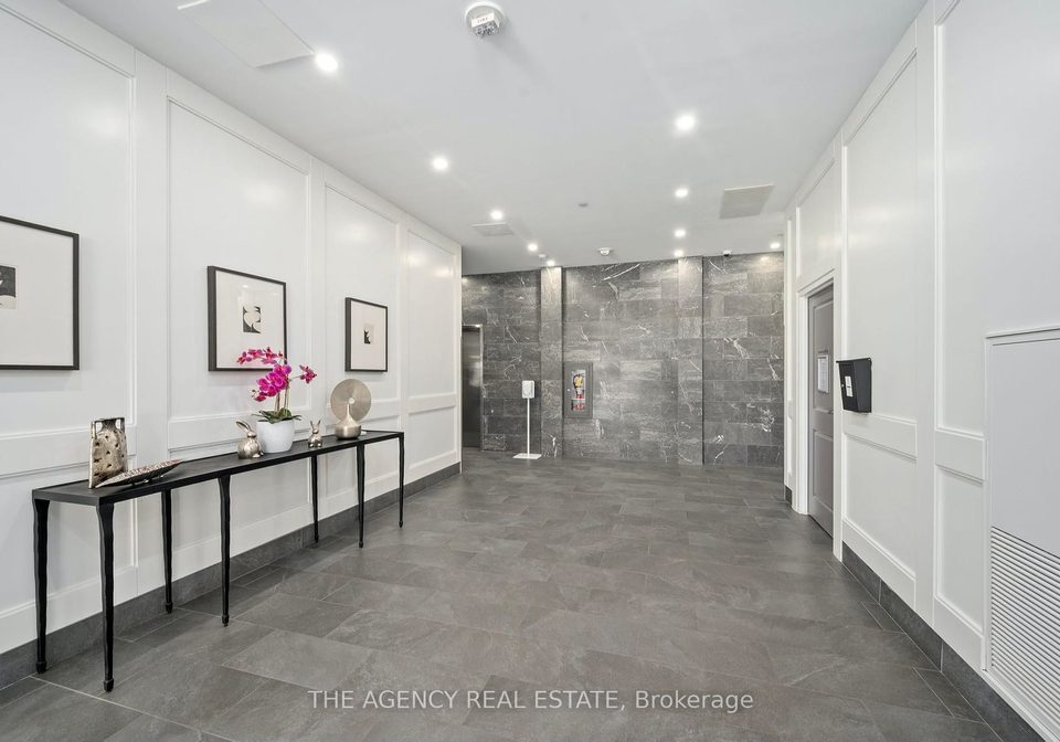 260-villagewalk-boulevard-london-north-ontario-x12168678