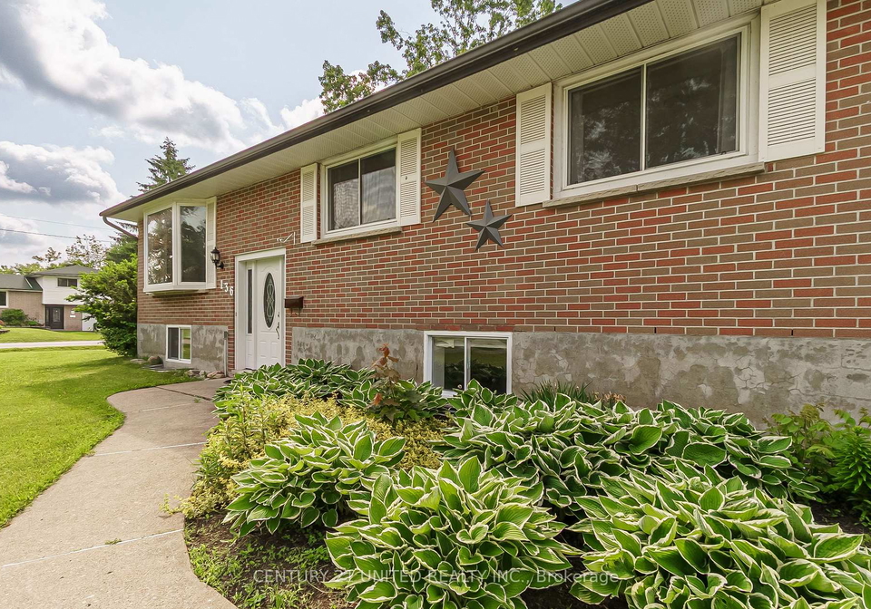 136-parkdale-avenue-selwyn-ontario-x12168689