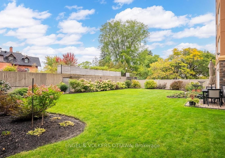 373-laurier-avenue-e-ottawa-ontario-x12168712