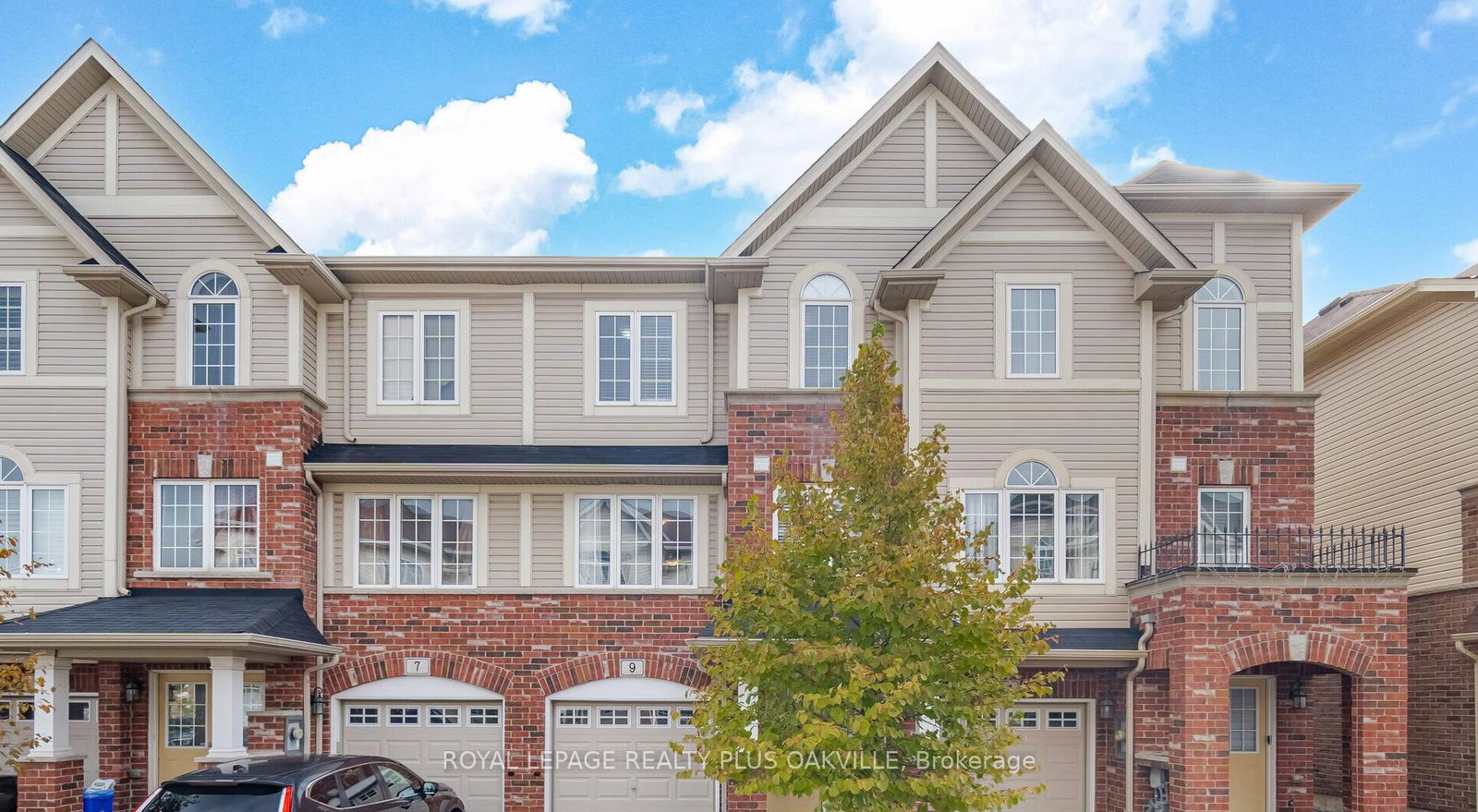 9-dorchester-terrace-hamilton-ontario-x12168909