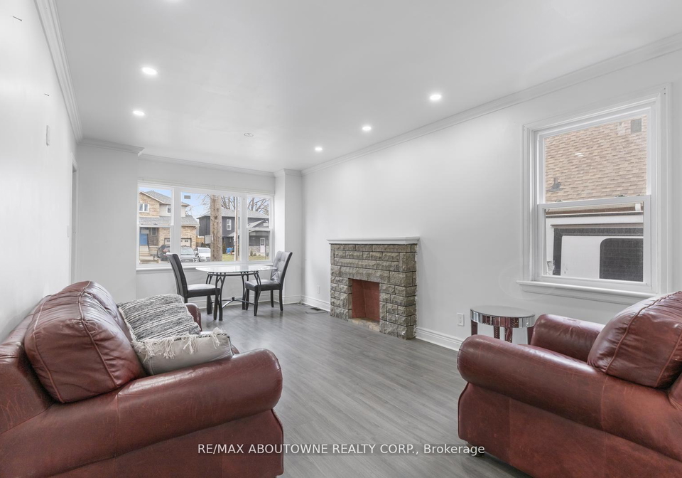 559-sherman-avenue-hamilton-ontario-x12168948