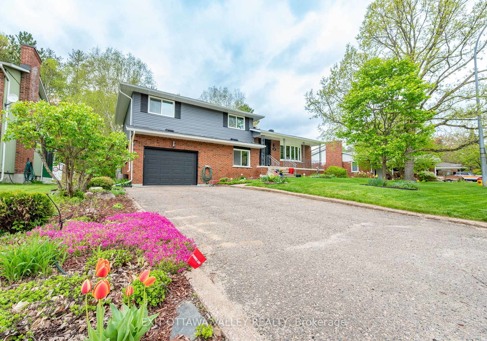 127-frontenac-crescent-deep-river-ontario-x12168990