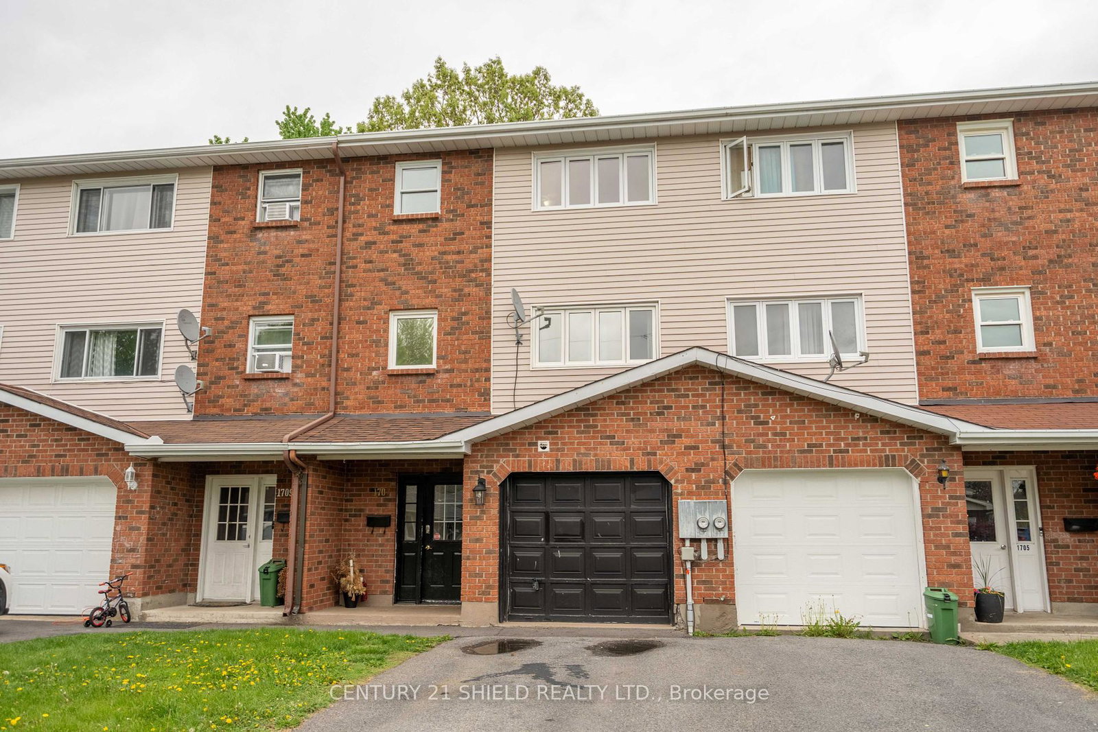 1707-donald-avenue-cornwall-ontario-x12168994