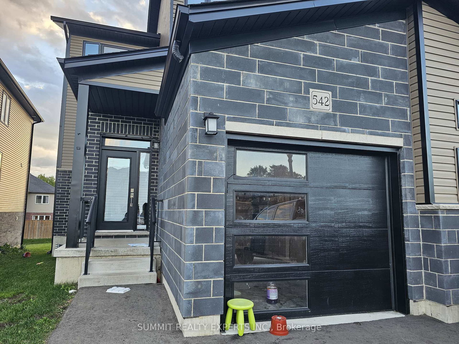 542-fairway-road-woodstock-ontario-x12169213