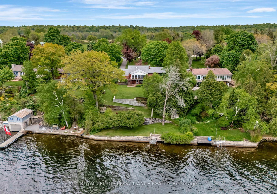 1826-county-road-3-prince-edward-county-ontario-x12169237