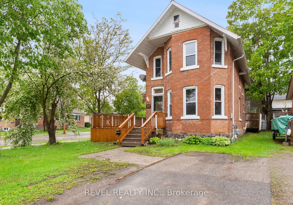 37-st-lawrence-street-kawartha-lakes-ontario-x12169659