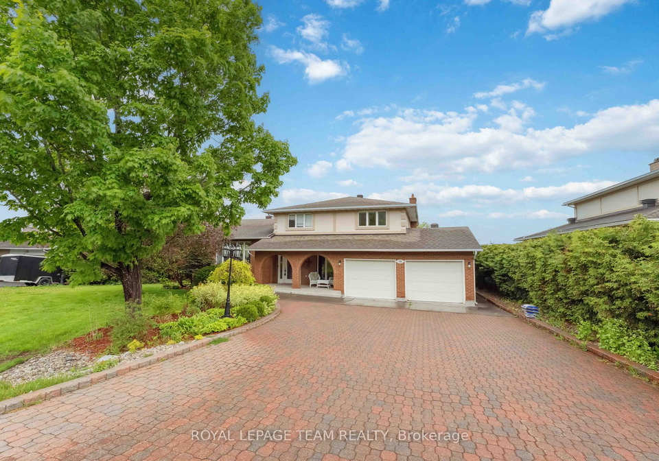 12-queen-anne-crescent-ottawa-ontario-x12169683
