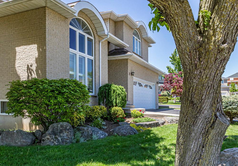 2-katie-court-hamilton-ontario-x12169787