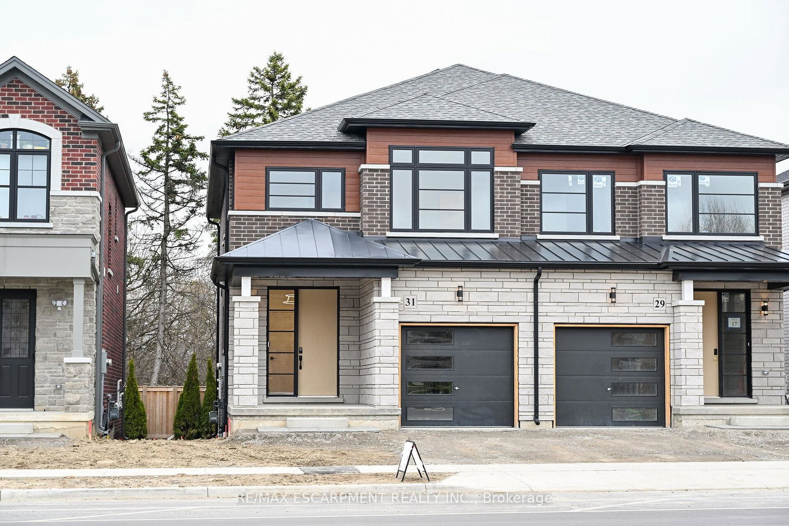31-kingfisher-drive-hamilton-ontario-x12169810